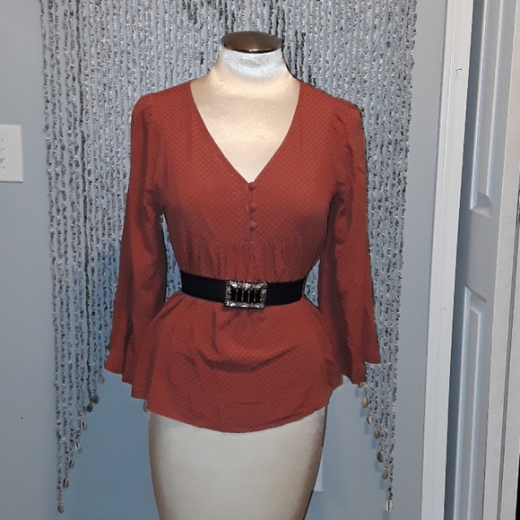 Women's blouse - Picture 3 of 4